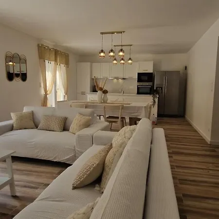 ,clim,piscine Chauffee, Wifi Entre Et Riviere